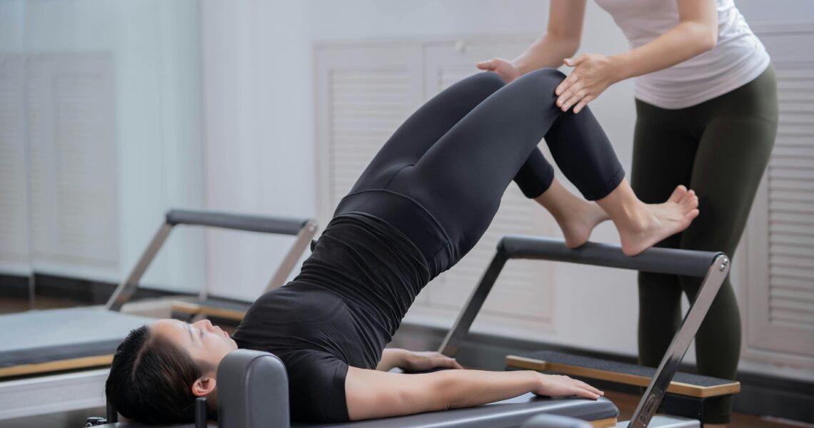 A gentle introduction to Reformer Pilates, focusing on foundational movements, alignment, breathing, and control. Perfect for beginners or anyone returning to Pilates.